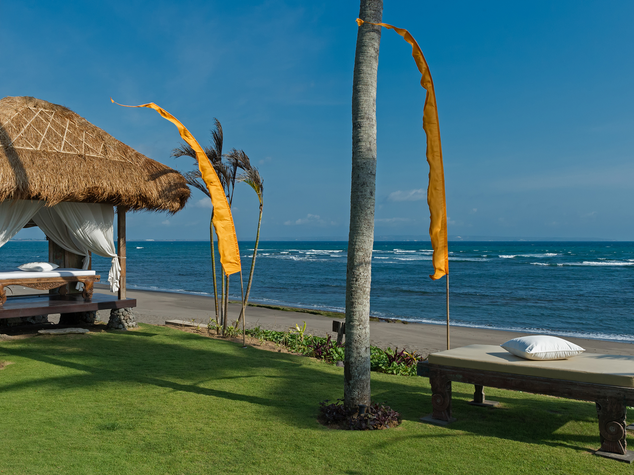 Taman Ahimsa - Beachfront massage bale - Taman Ahimsa, Seseh-Tanah Lot, Bali